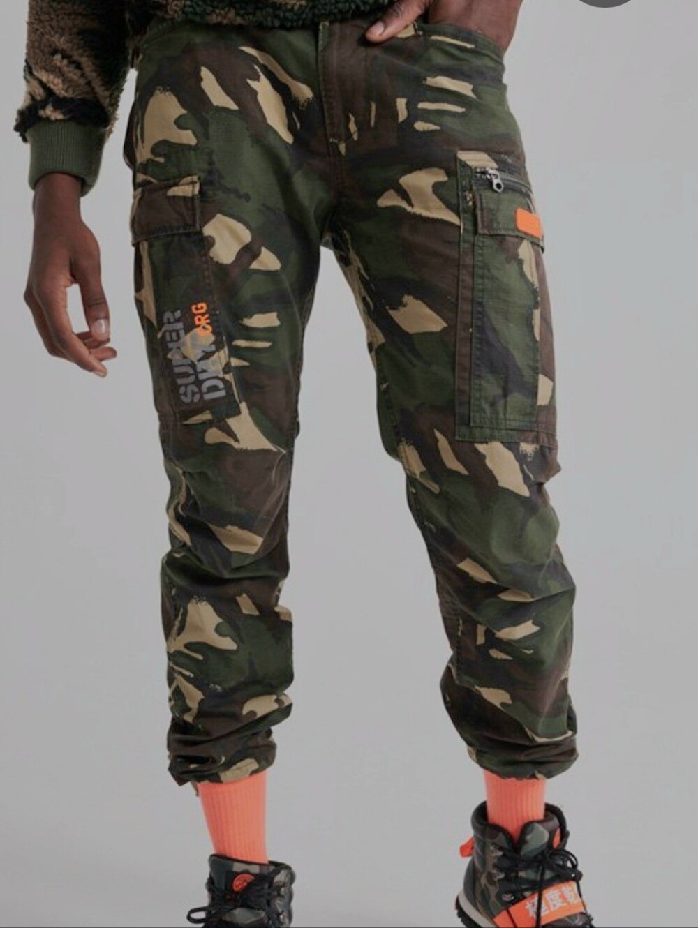 Superdry Men's Icon Parachute Cargo Camo Streetwear Pants 36W32L
